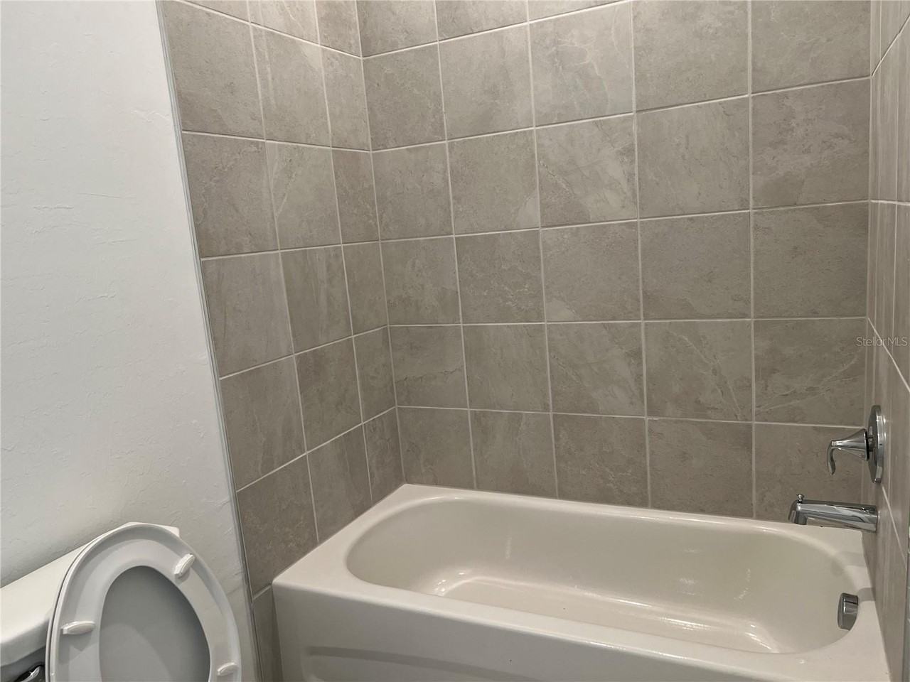 11370 Burgundy Dr - Photo 6 of 19