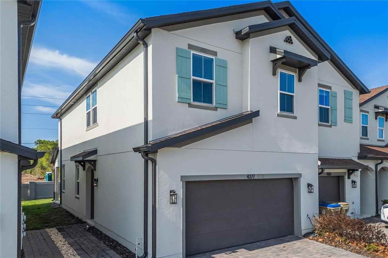 4377 Small Creek Rd - Photo 3 of 48