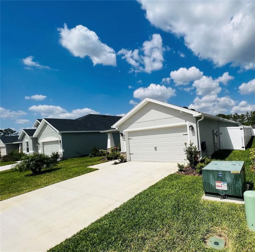 1824 Brisbane Pl - Photo 3 of 27