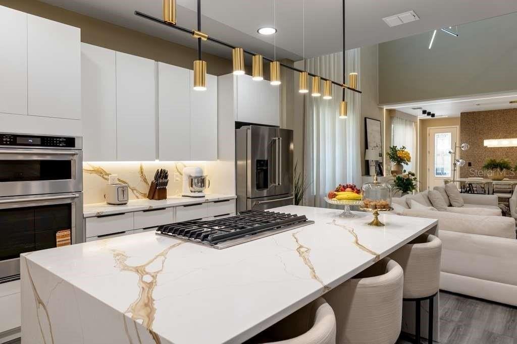 15542 Gwinnett Dr - Photo 6 of 25