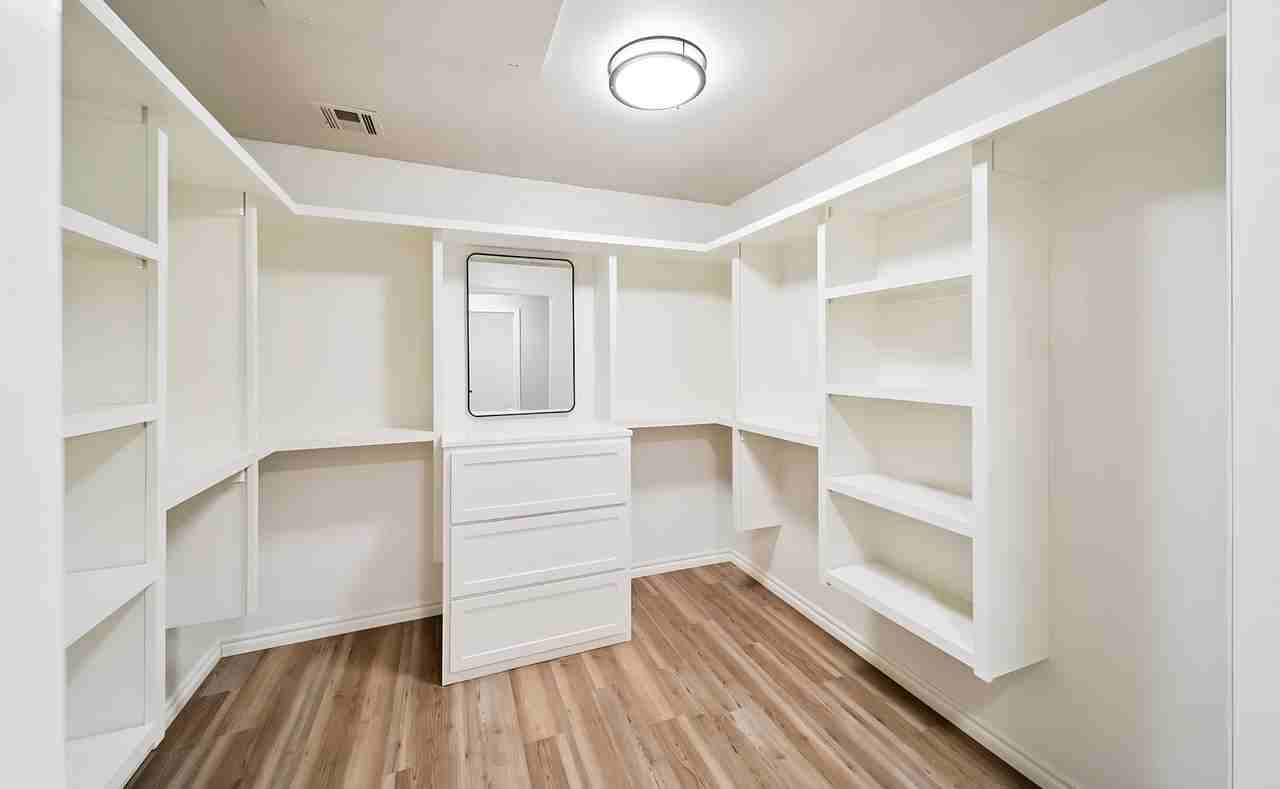 W Fairview St - Photo 6 of 9