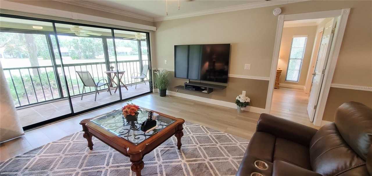 6110 Country Club Way #201 - Photo 5 of 23