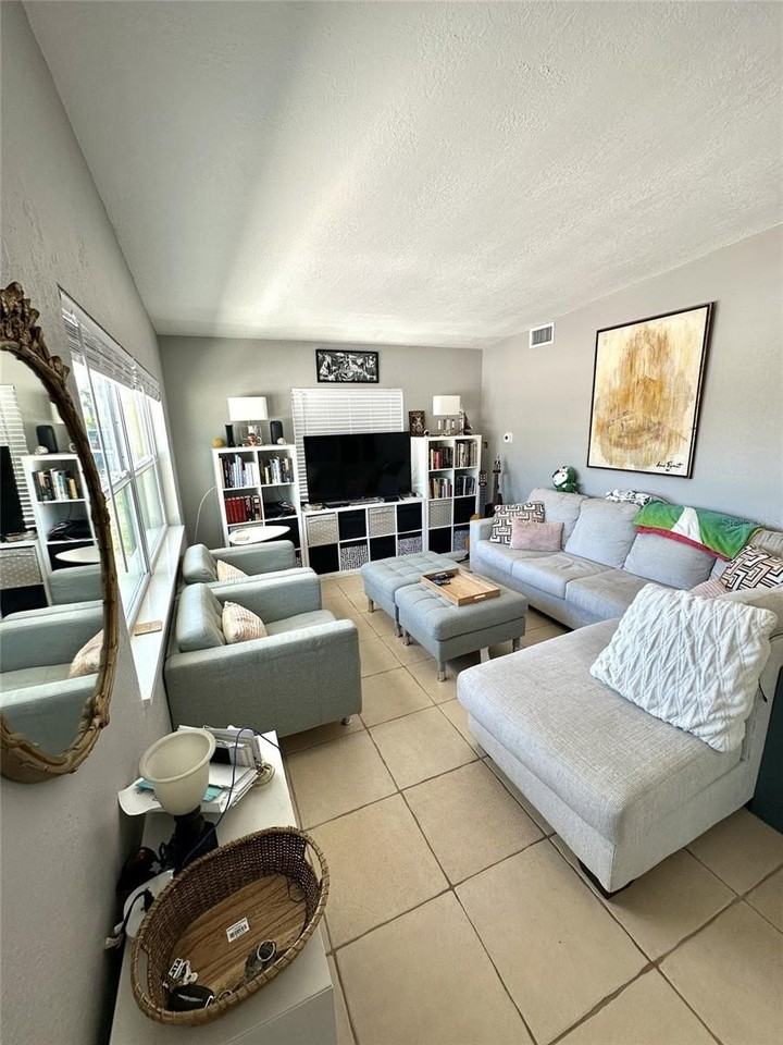 15398 2nd St E - Photo 3 of 25