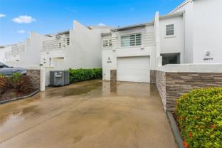 2979 W Knights Ave - Photo 1 of 1