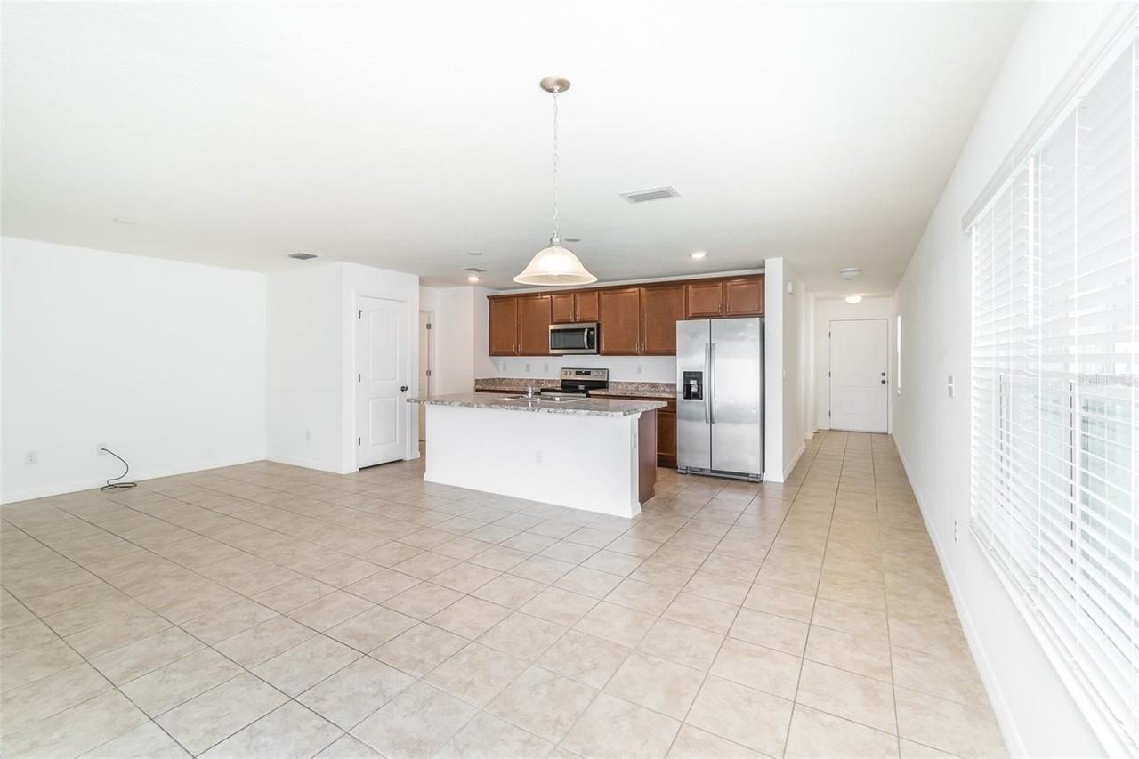 11220 Gold Compass St - Photo 3 of 17