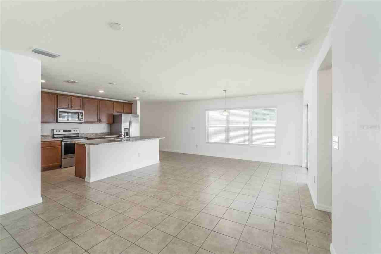 11220 Gold Compass St - Photo 5 of 17