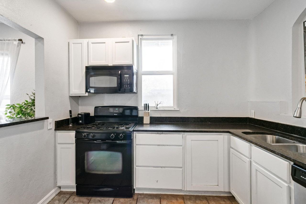 Federal Blvd - Photo 7 of 12