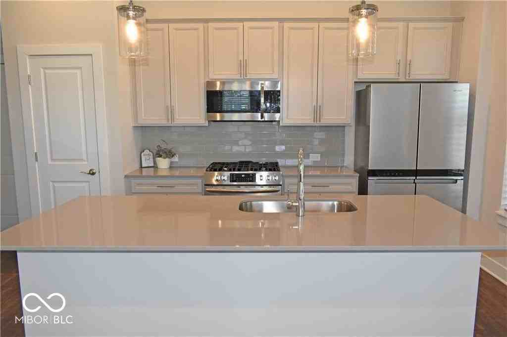 874 Kinzer Ave - Photo 5 of 25