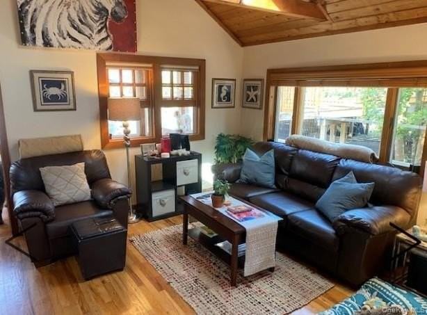 151 Ocean Rd - Photo 4 of 19