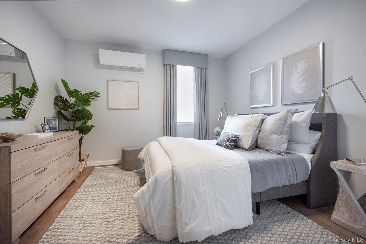 300 Carleton Ave Apt 5207 - Photo 6 of 23