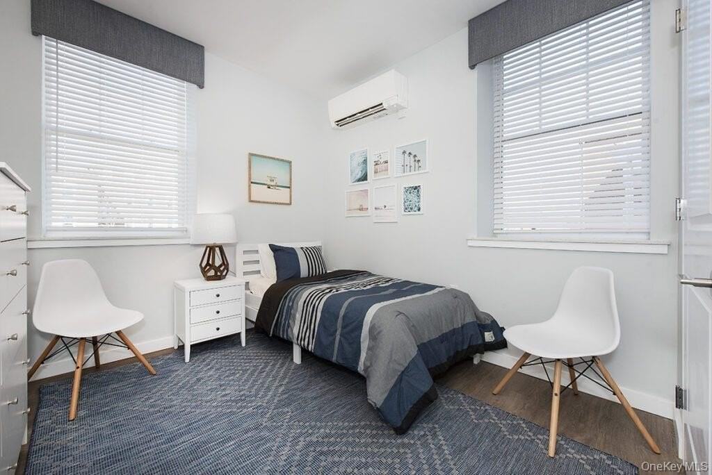 300 Carleton Ave Apt 5207 - Photo 7 of 23