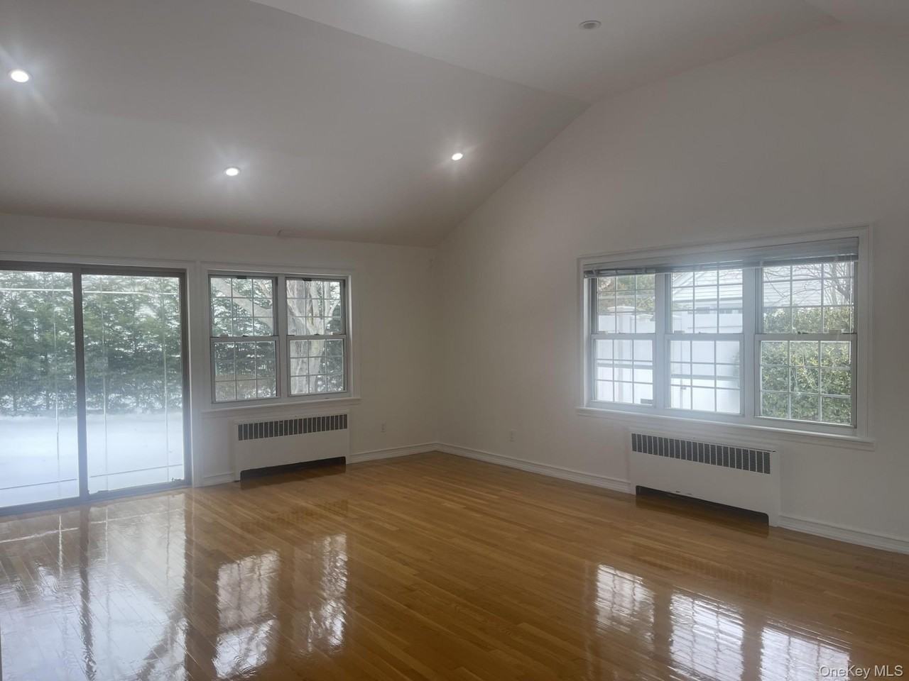 314 Main St - Photo 4 of 14