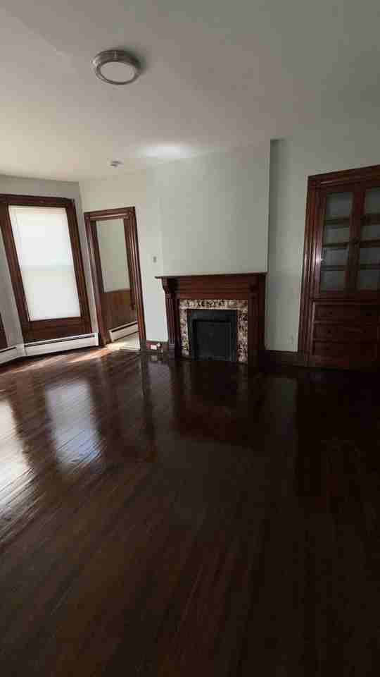 550 Dixwell Ave #1 - Photo 3 of 10