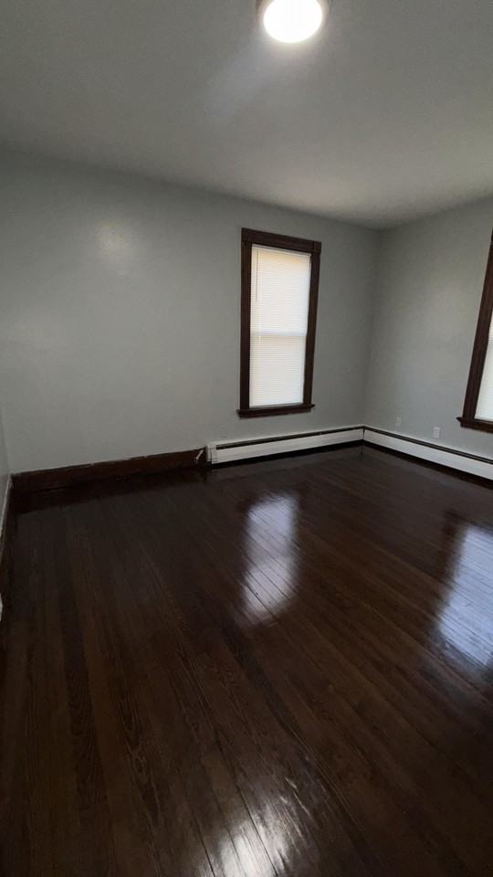 550 Dixwell Ave #1 - Photo 4 of 10