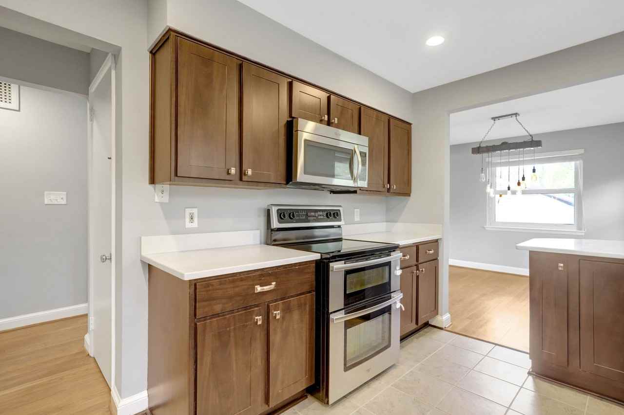 3713 Lockwood Ln #1 - Photo 7 of 29