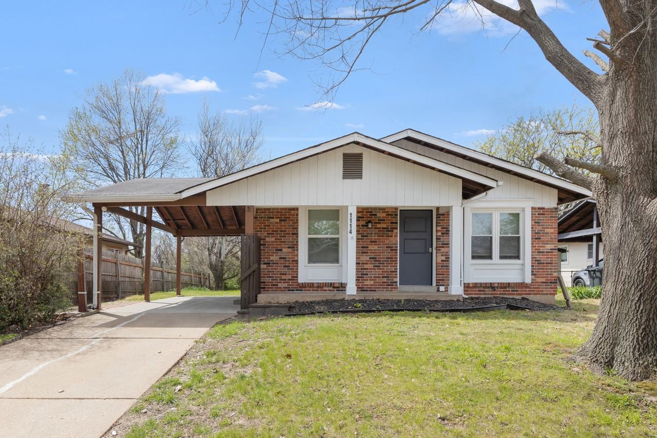 1114 Ransome Ct #1 - Photo 2 of 24