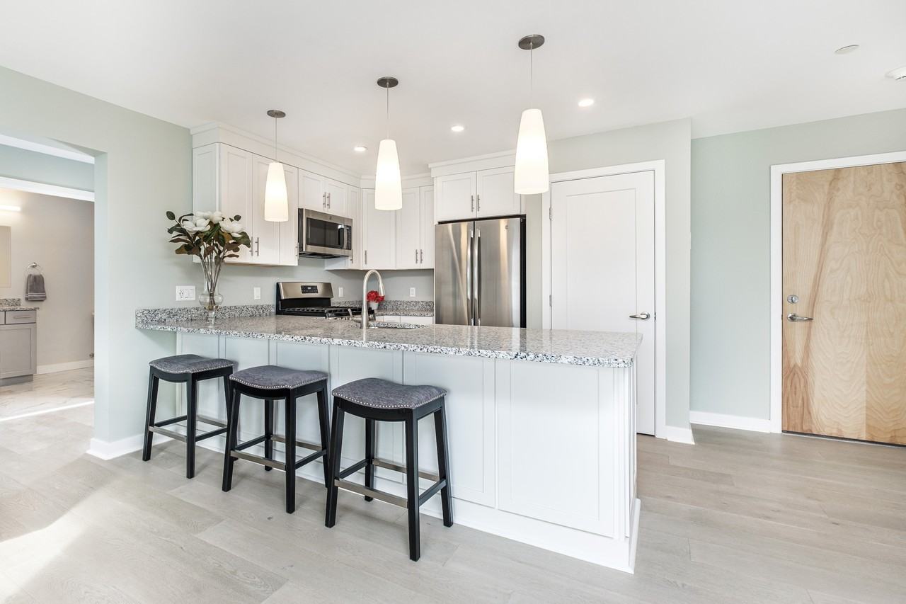 450 American Legion Hwy #304 - Photo 3 of 22