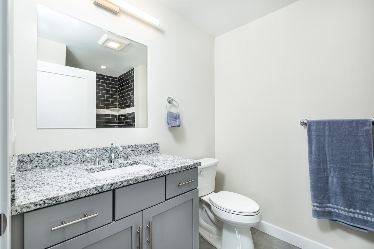 450 American Legion Hwy #304 - Photo 7 of 22