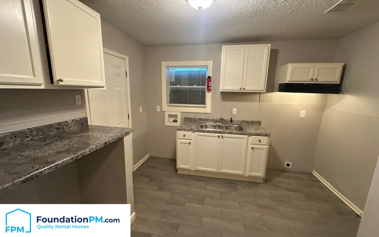 2601 Dakar Ave #1 - Photo 3 of 13