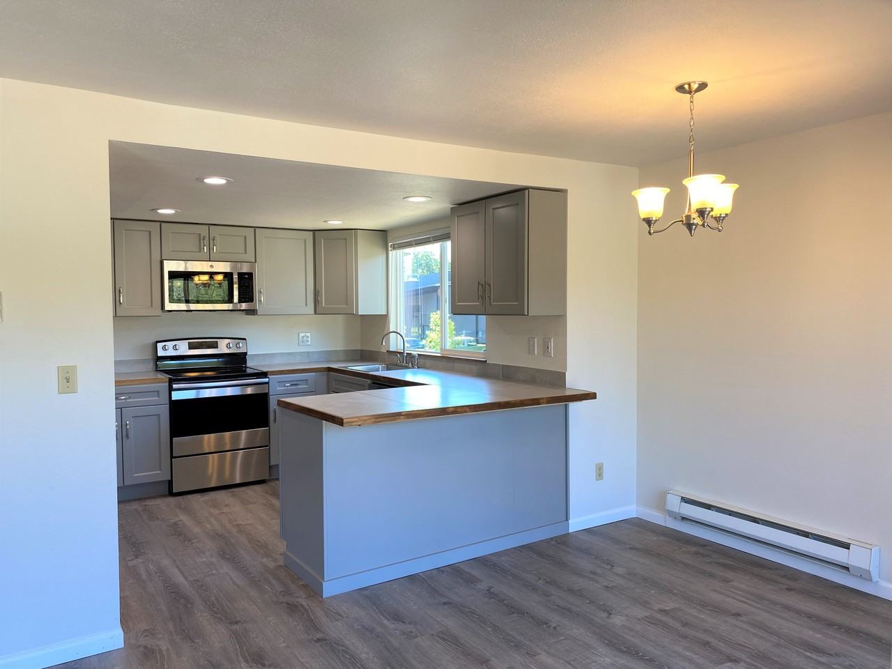 5517 108th Avenue Court East - Photo 6 of 13