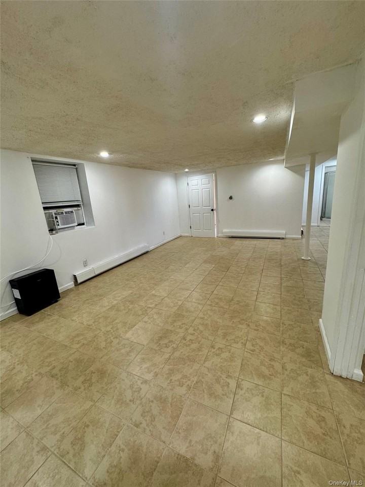 15 New York Ave - Photo 2 of 16