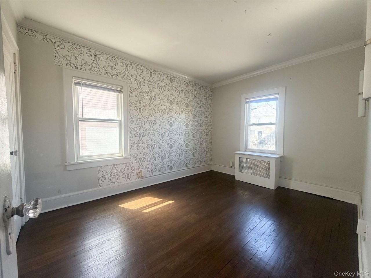 16 Minerva Pl Apt 1c - Photo 6 of 8