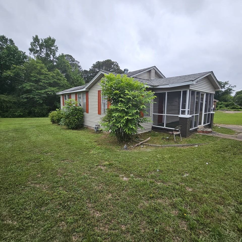 3233 Allison Bonnett Memorial Dr #1 - Photo 2 of 2