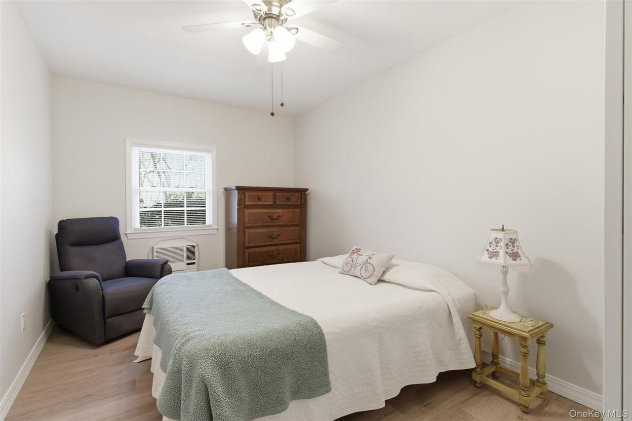 120 Greenlawn Rd - Photo 5 of 14