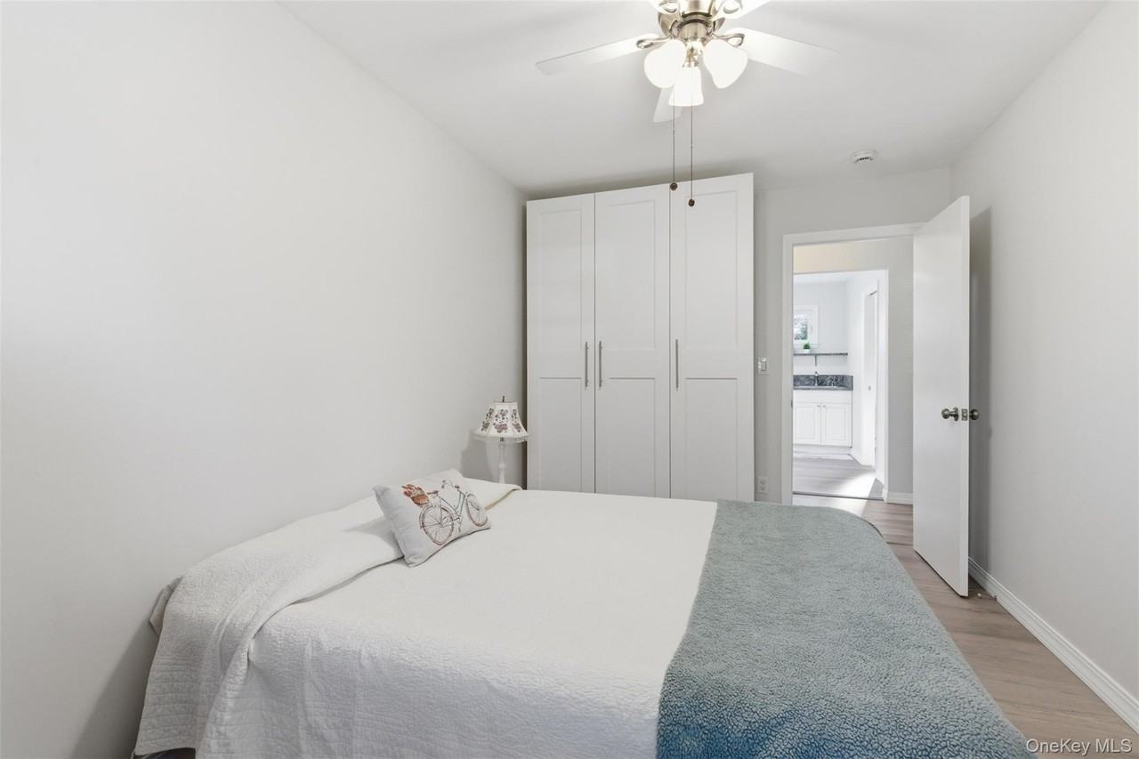 120 Greenlawn Rd - Photo 6 of 14