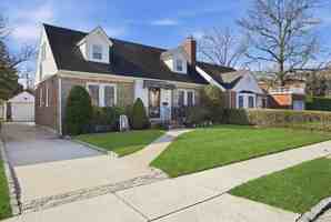 featured image of 18 Durham Rd