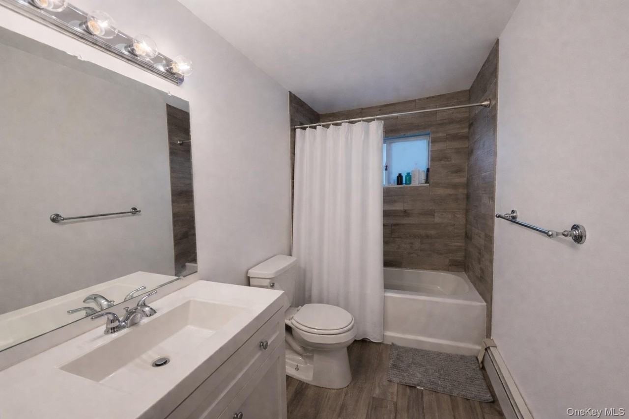 2 7 Lambert Avenue - Photo 5 of 8