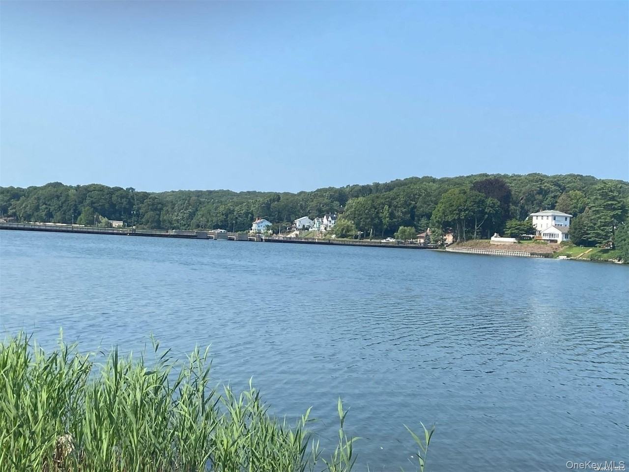 51 Centershore Road unit: Upper - Photo 3 of 20