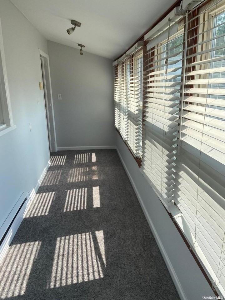 51 Centershore Road unit: Upper - Photo 5 of 20