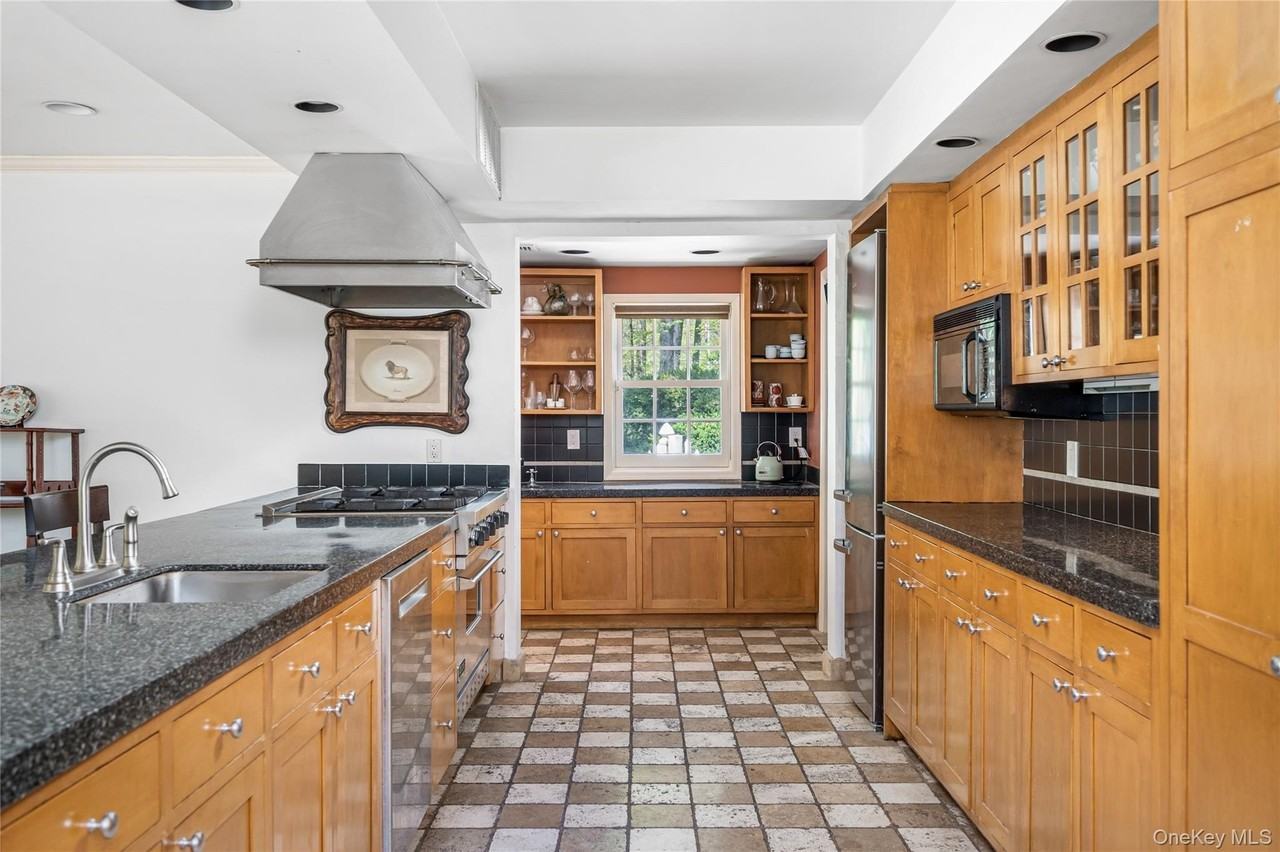 197 Route 9w - Photo 6 of 26