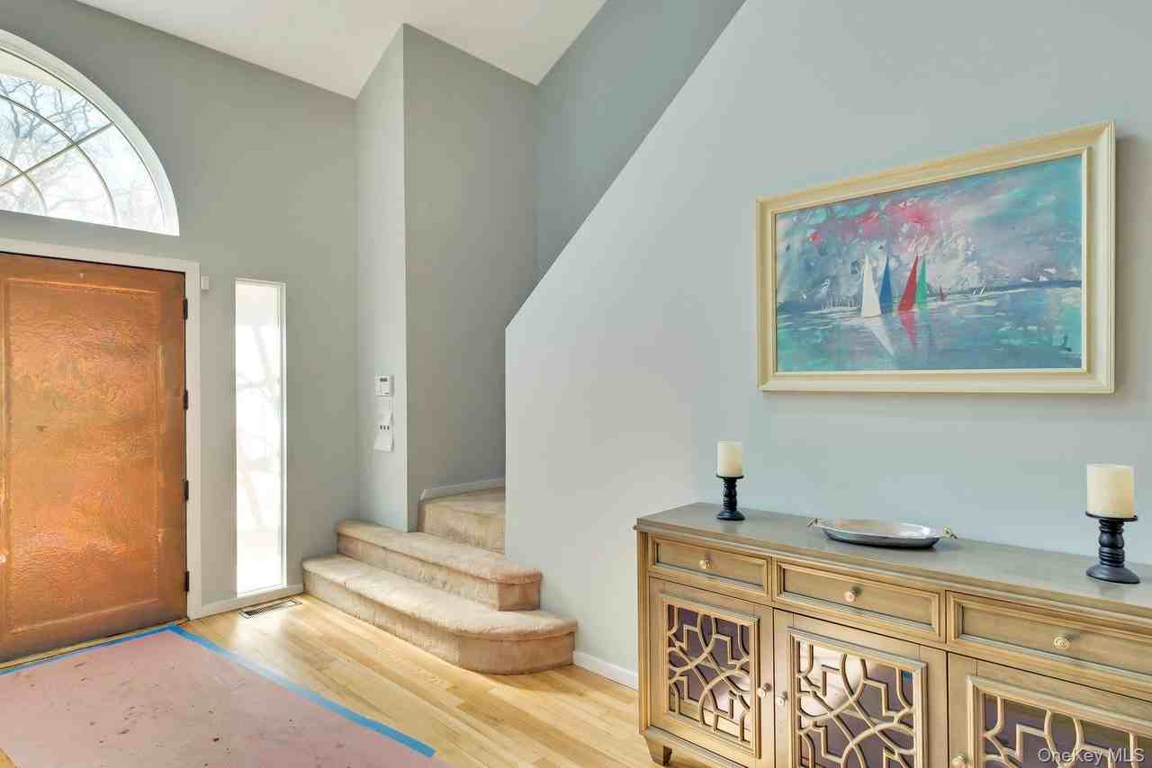 35 Bay Ave W - Photo 6 of 23