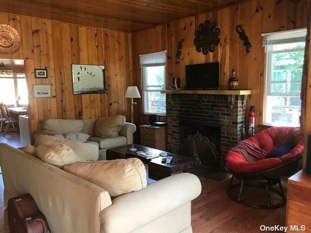 363 Dehnhoff Walk - Photo 2 of 8