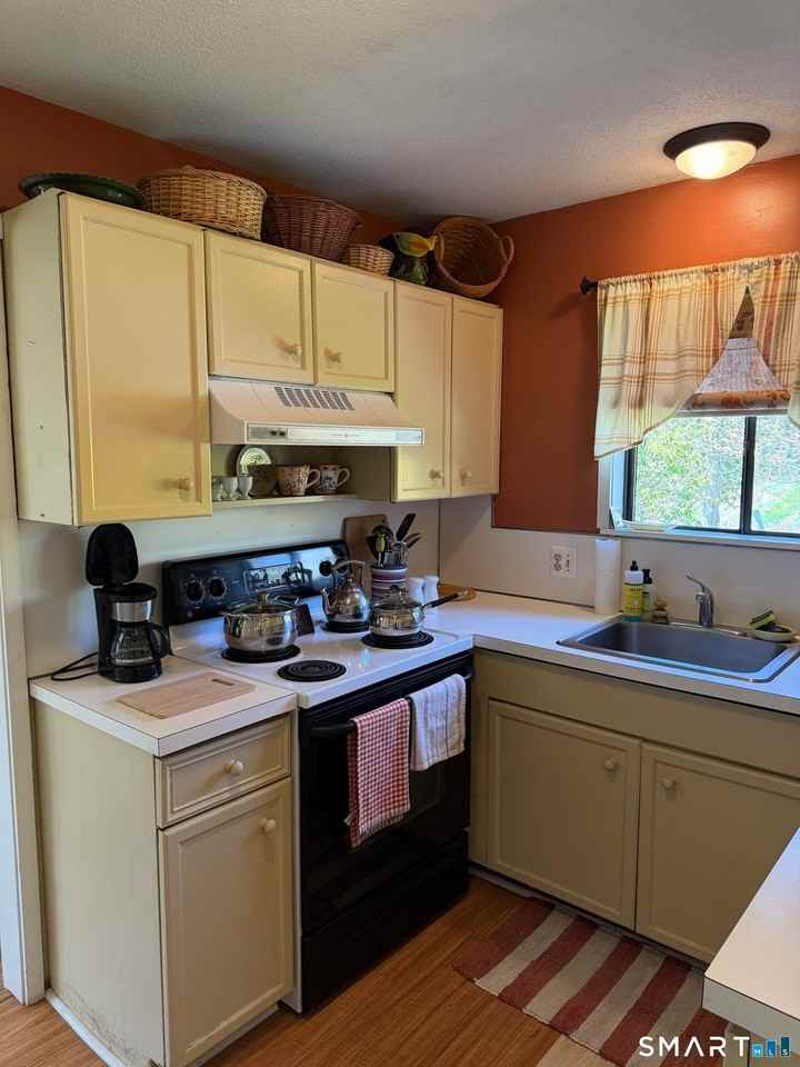 235 Heritage Vlg - Photo 6 of 10