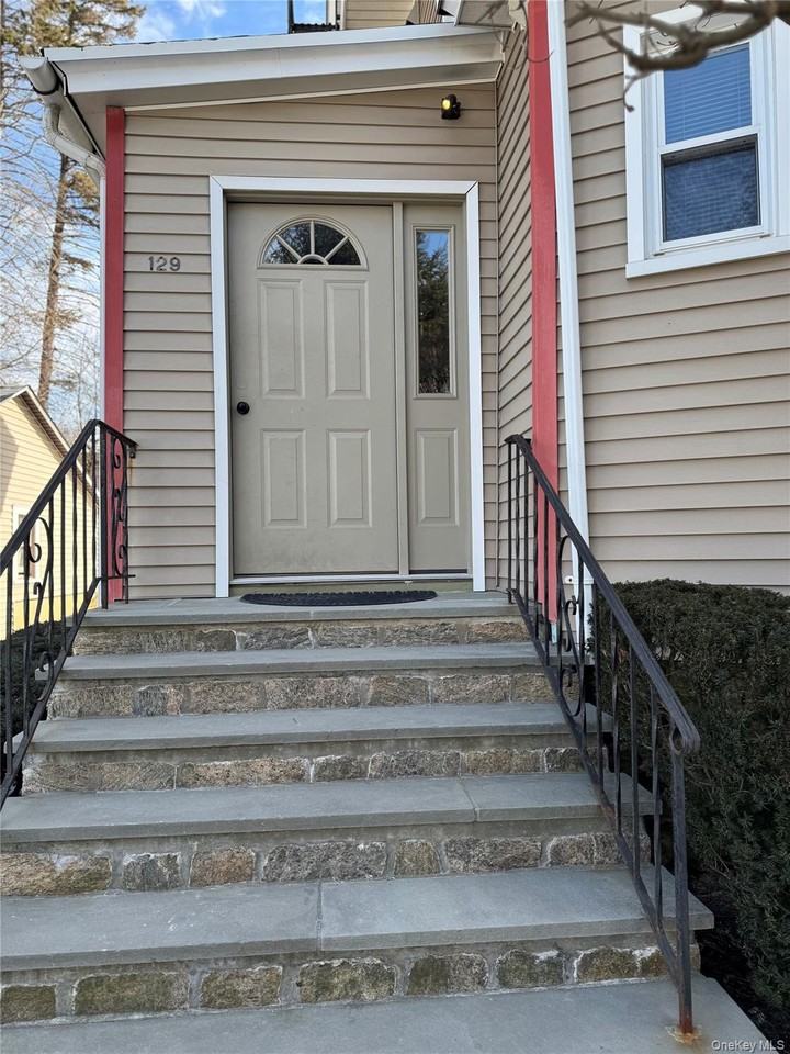 129 Washington Ave - Photo 2 of 13
