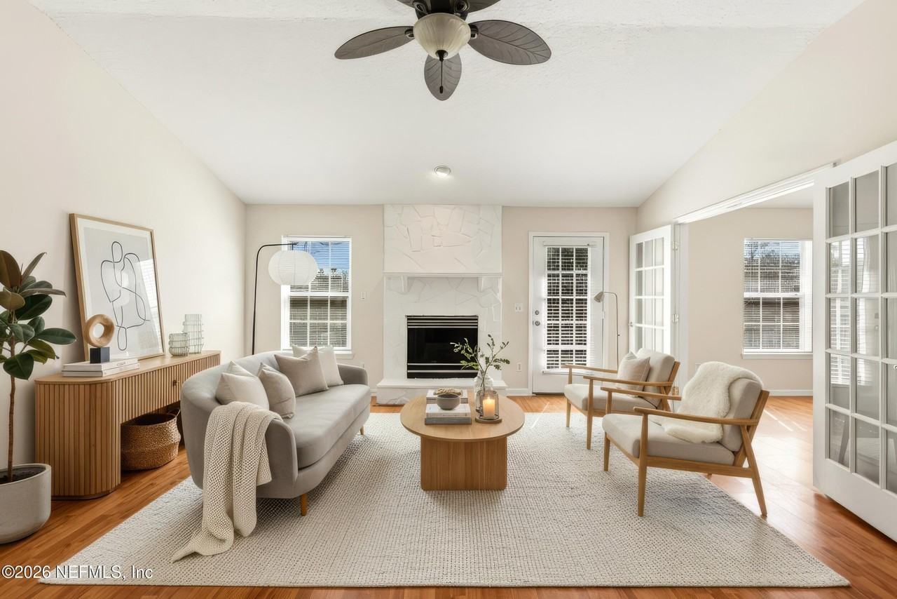 2928 Waters View Cir - Photo 5 of 31