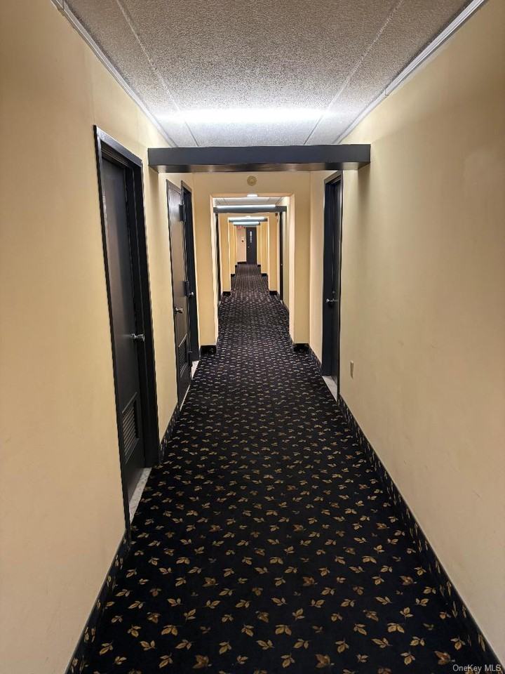 750 W Broadway ##5q - Photo 4 of 32