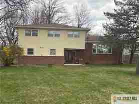 2 Ventnor Dr - Photo 1 of 1