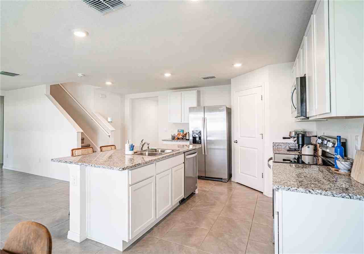 13295 Mylion Way - Photo 7 of 38
