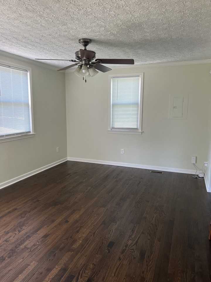 5925 Carl Pl - Photo 5 of 8