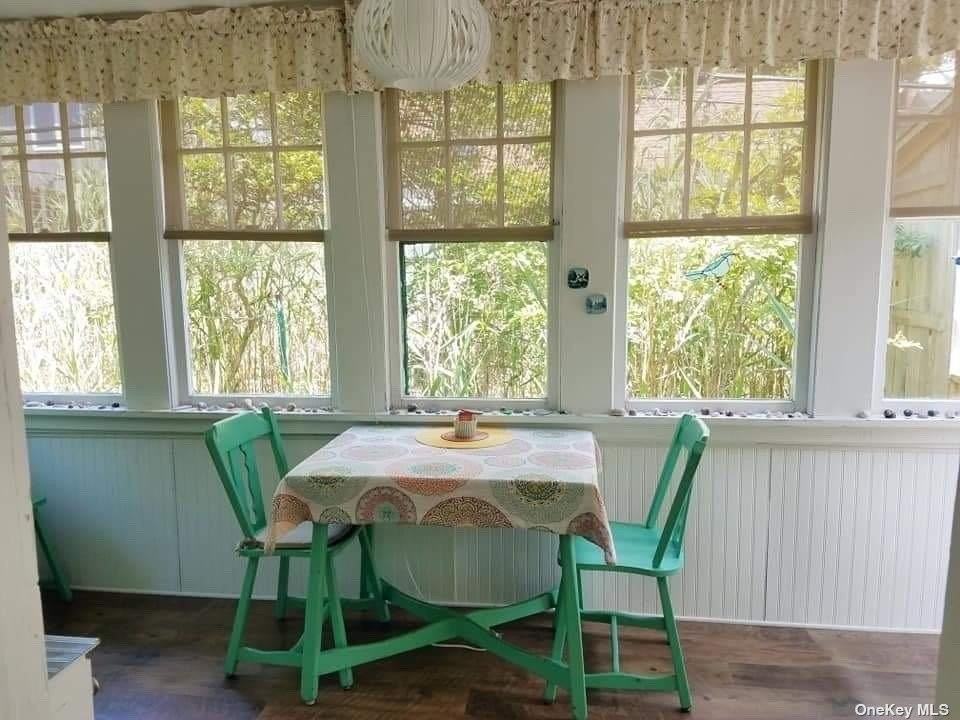 276 Cottage Walk - Photo 4 of 15