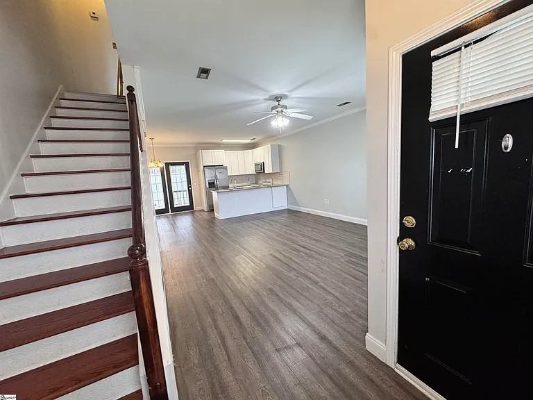 58 Ridgestone Cir #1 - Photo 2 of 14