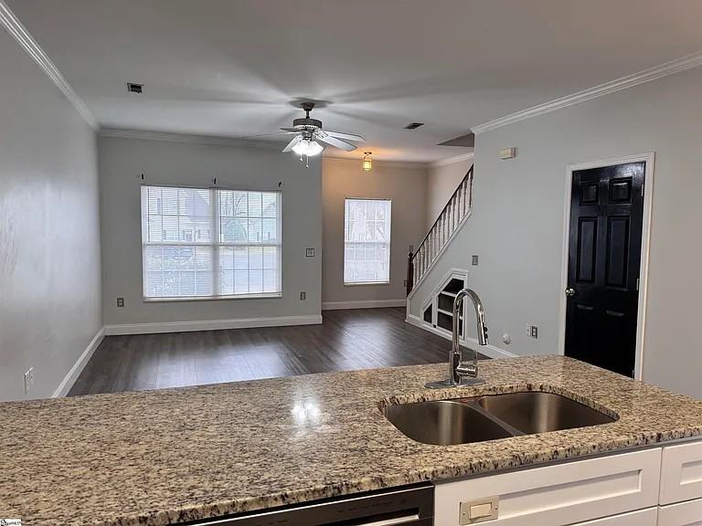 58 Ridgestone Cir #1 - Photo 4 of 14