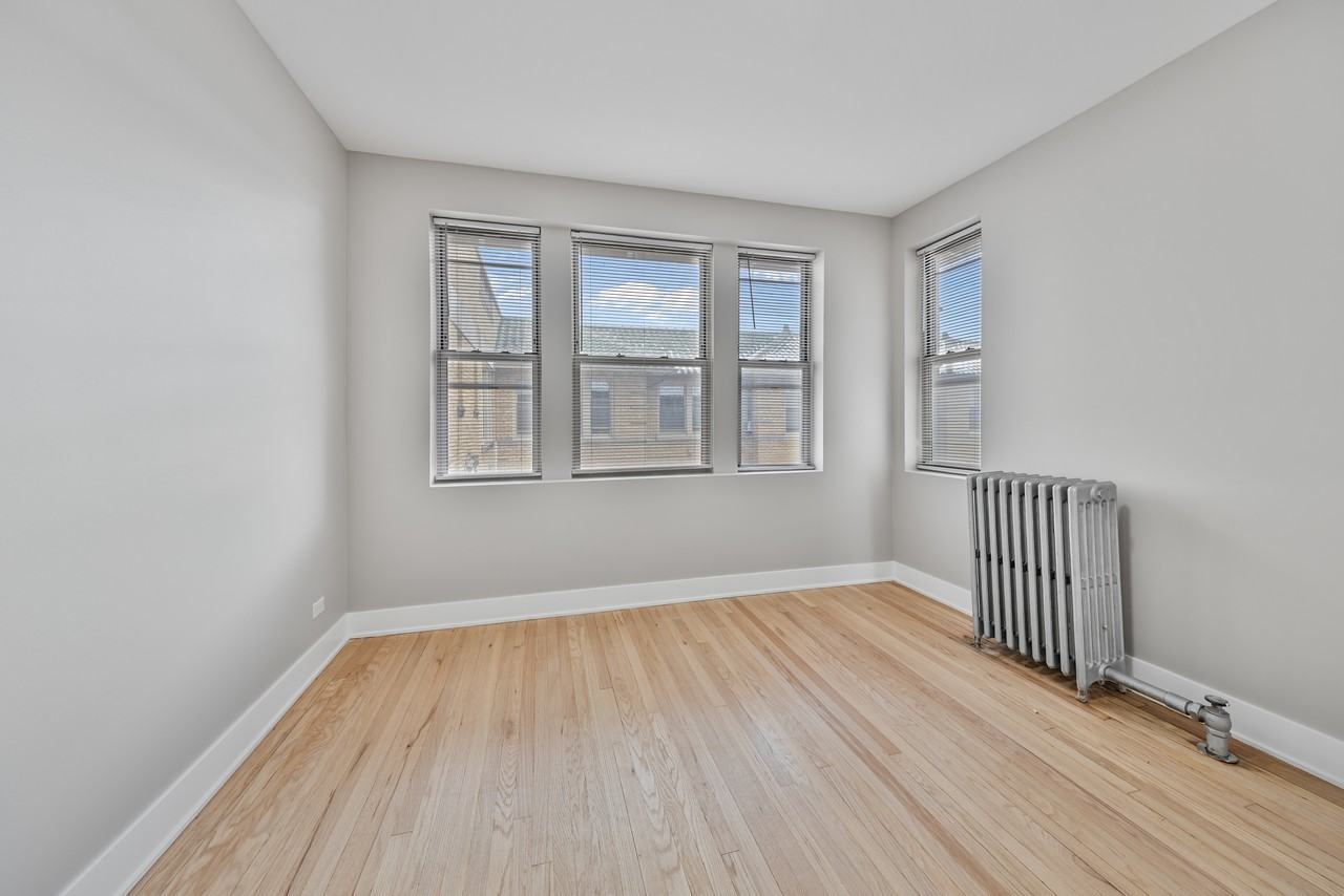 7518 N Seeley Ave #7518-1E - Photo 6 of 12