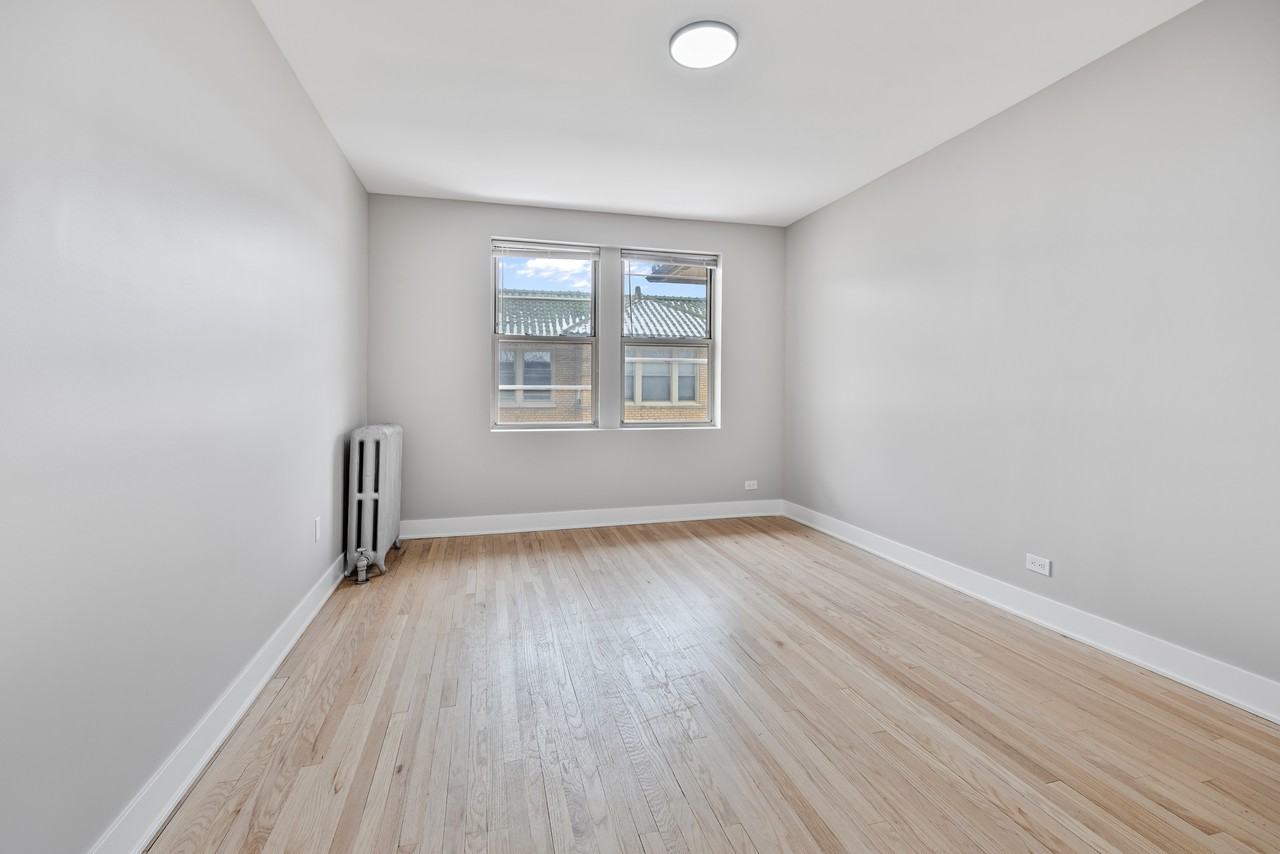 7518 N Seeley Ave #7518-1E - Photo 7 of 12