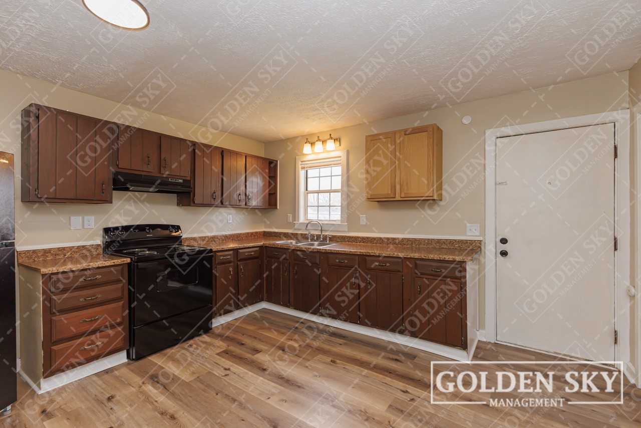 1432 West 14th Street - 1Unit 1 #1 - Photo 7 of 10