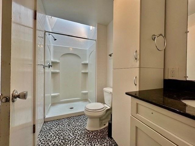 144 Robbins St Unit 4 #4 - Photo 7 of 10